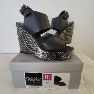 Mossimo Skyler Black/White Adjustable Wedges Shoes Size 8.5